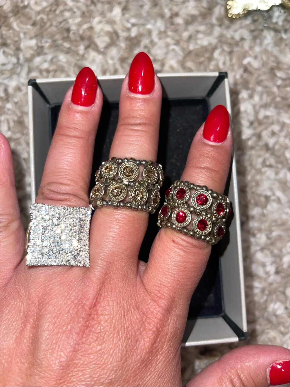 Vintage-Inspired Red Gemstone Dome Ring - Women's Fashion Ring